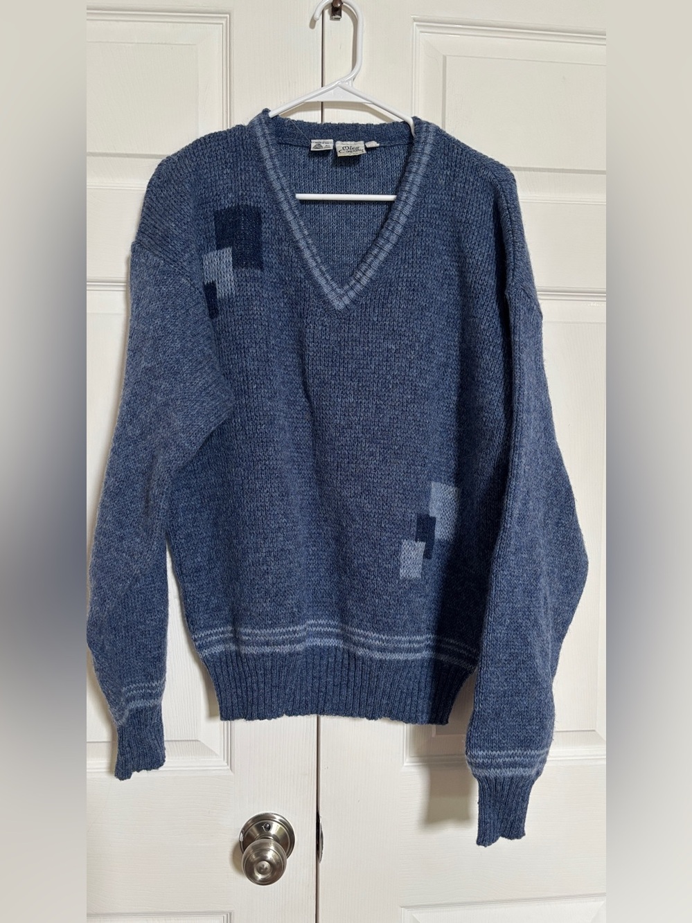 Vintage Oleg Cassini XL Shetland Wool V-Neck Sweater Made England
